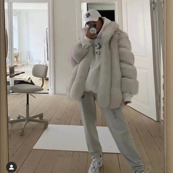 Authentic fox fur coat - Picture 1 of 6